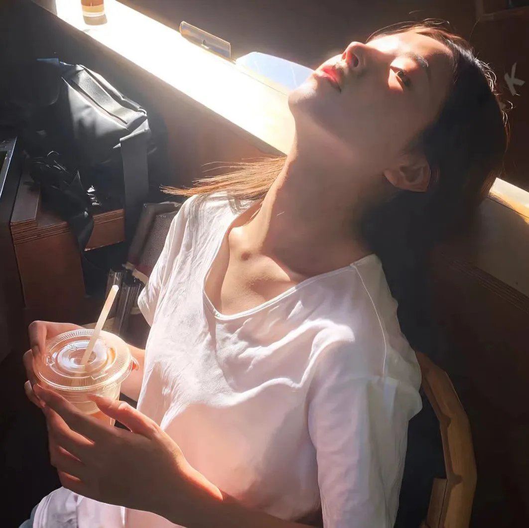柔情酒吧 海报